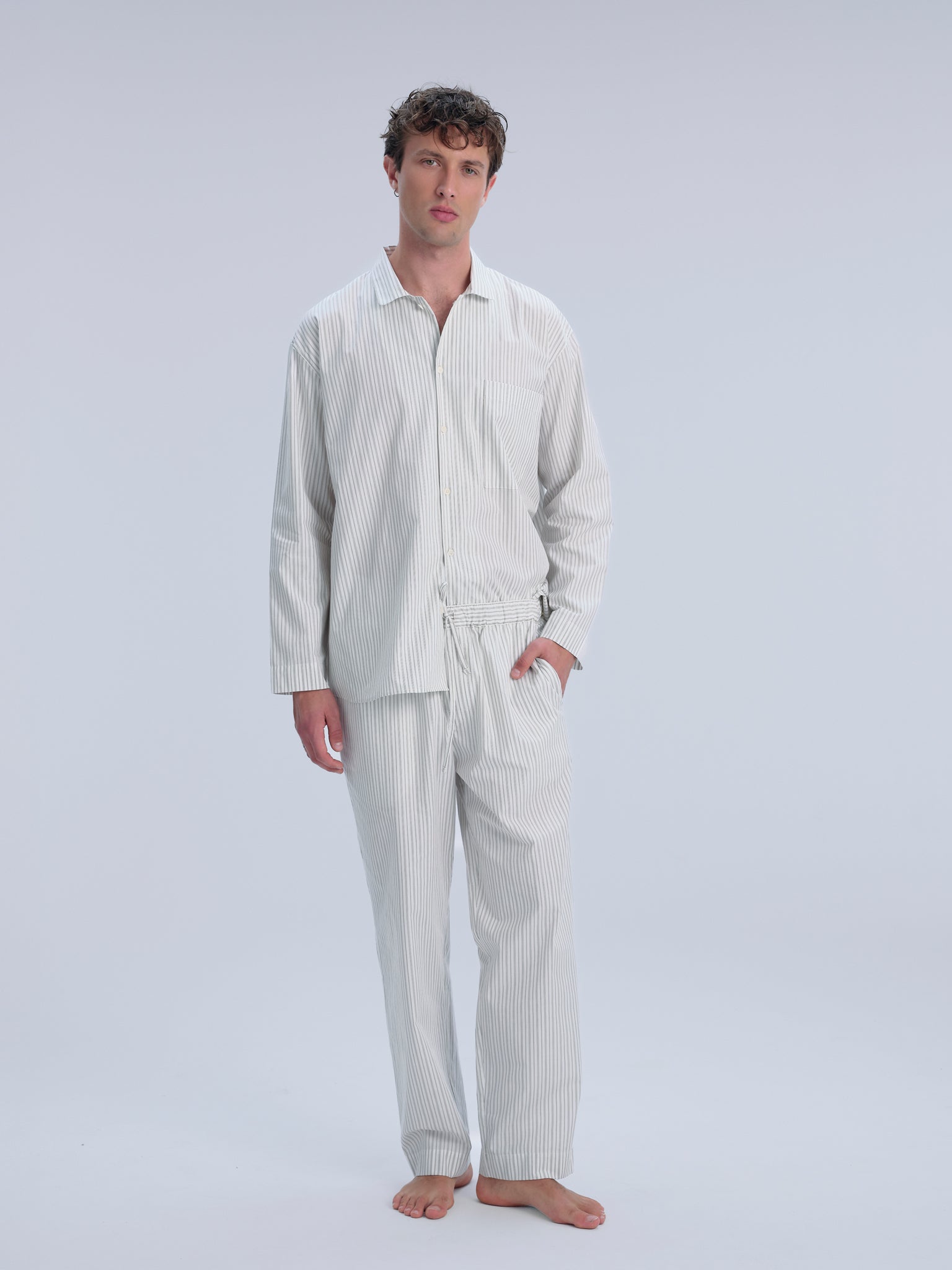 Pyjamahose - olive cream pinstripe