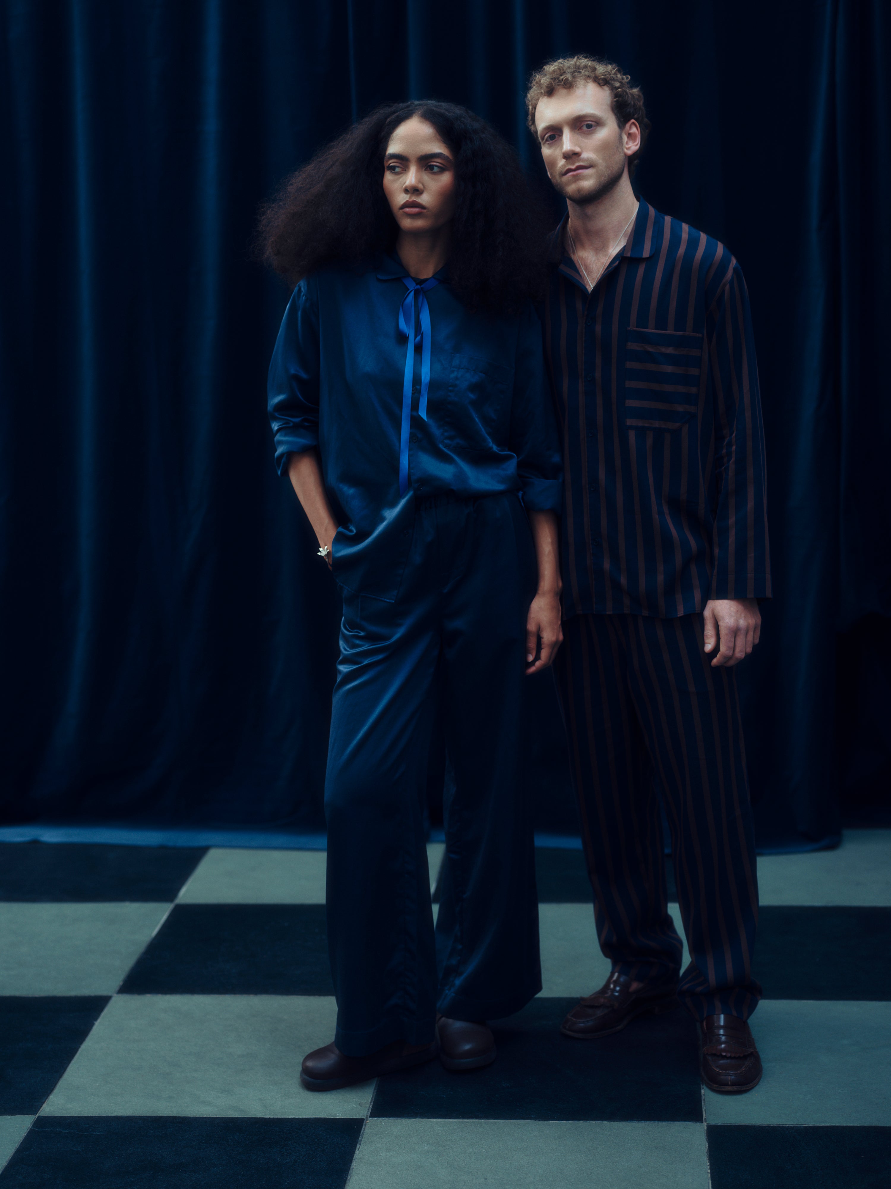 Pyjamaset (Shirt + Pants) - chocolate night stripe