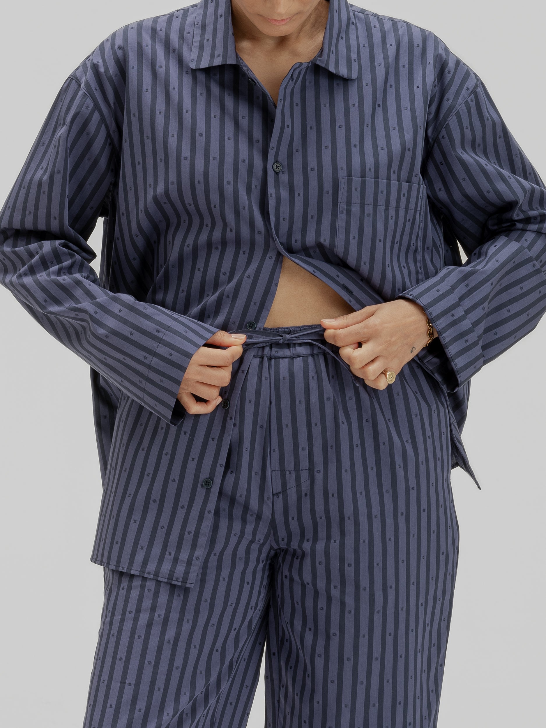 avonte_sustainable_sleepwear_pyjama_midnight_navy_stripe_pants_detail