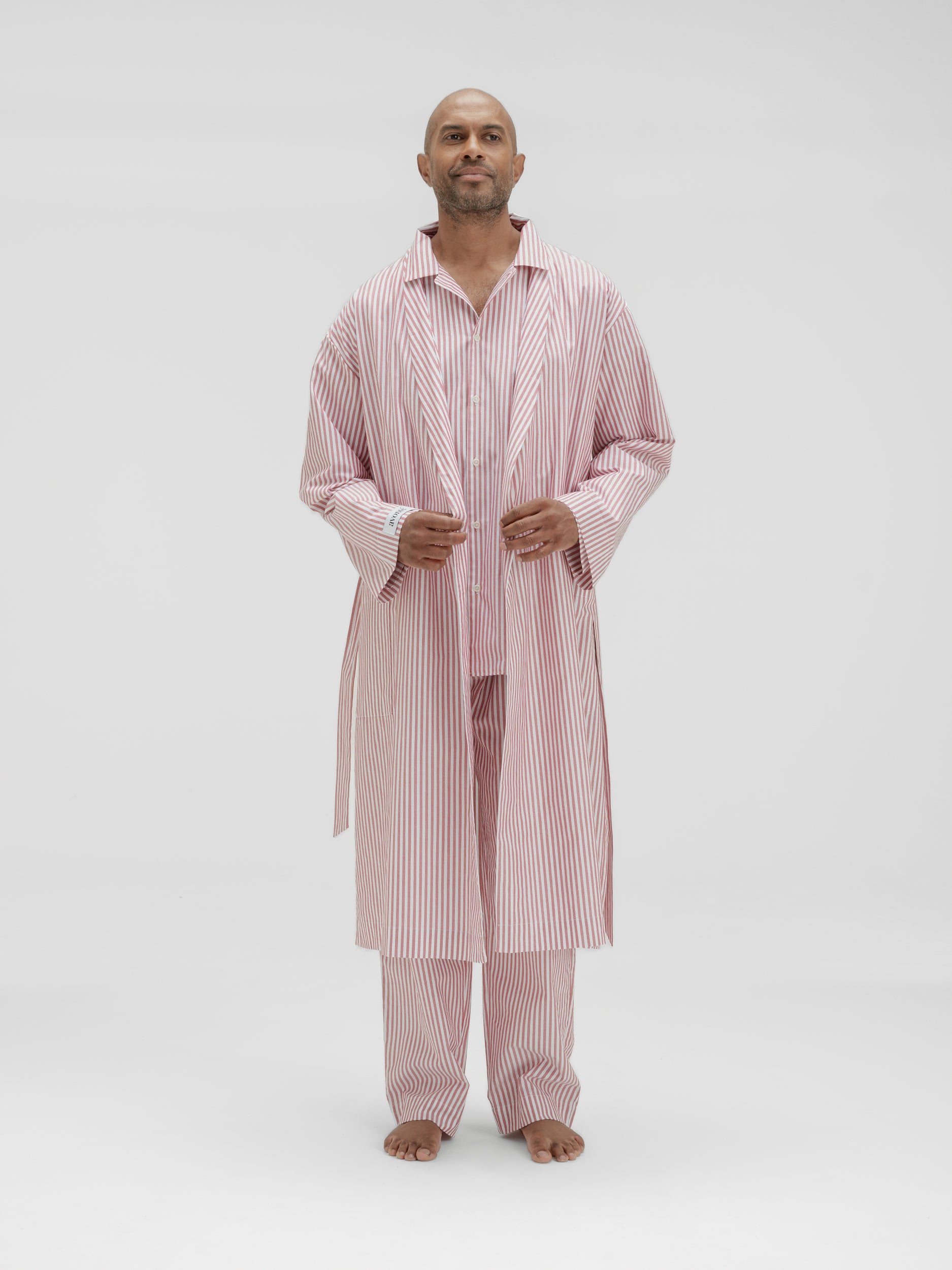 avonte_sustainable_sleepwear_robe_rusty_red_stripe_m_front2_nirenmahajan