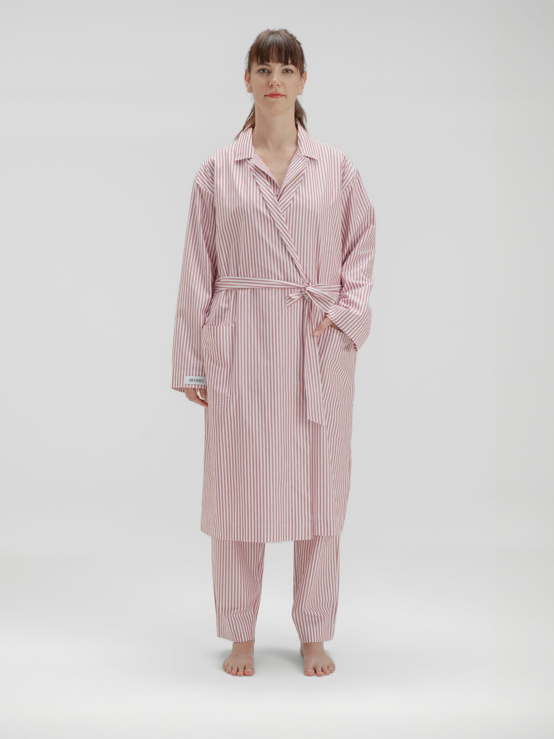avonte_sustainable_sleepwear_robe_rusty_red_stripe_w_front_nirenmahajan
