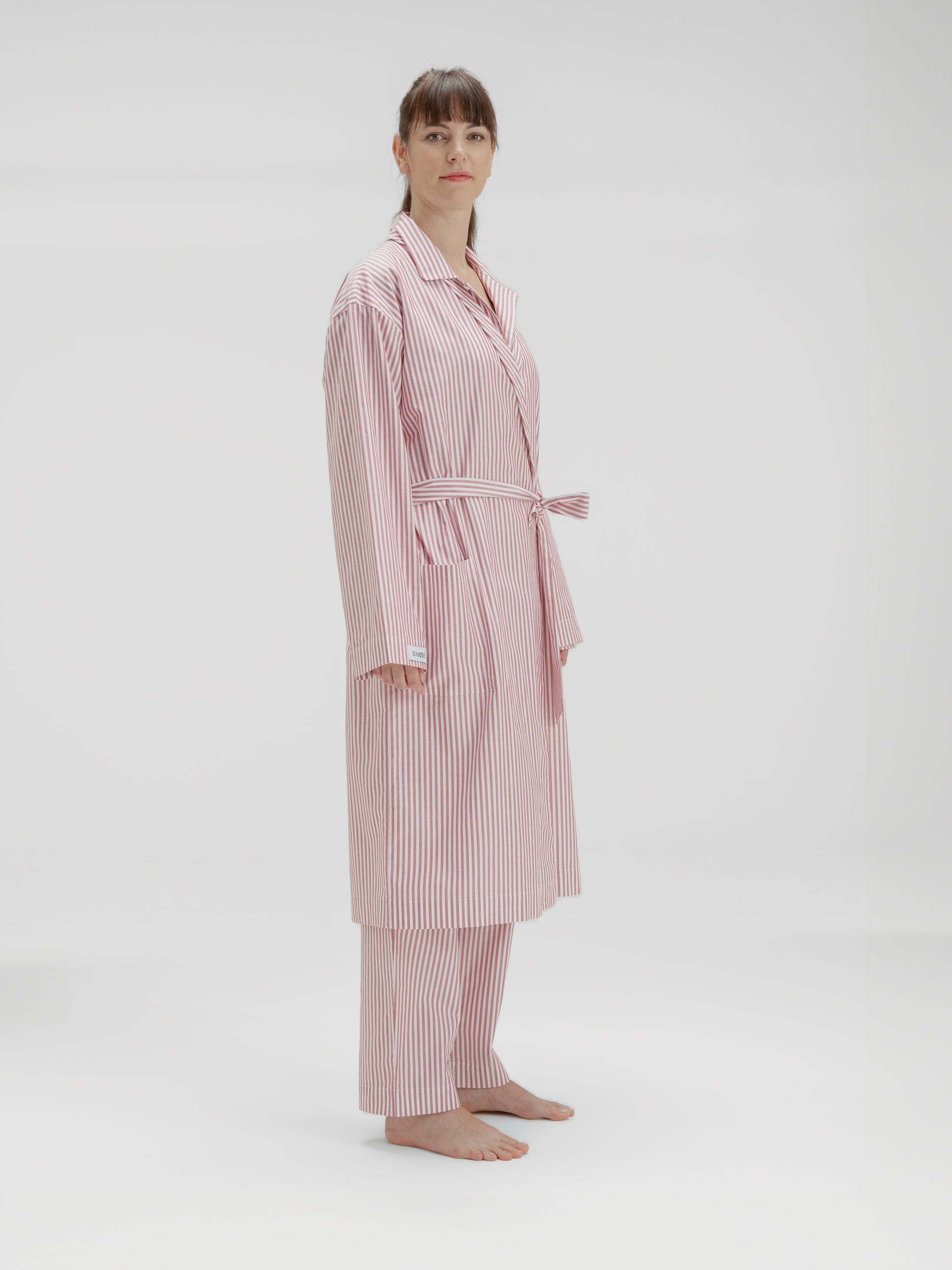 avonte_sustainable_sleepwear_robe_rusty_red_stripe_w_side_nirenmahajan