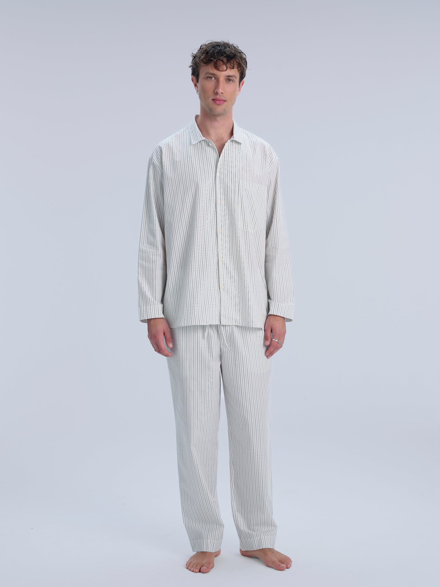 Pyjamaset (Hemd + Hose) - olive cream pinstripe