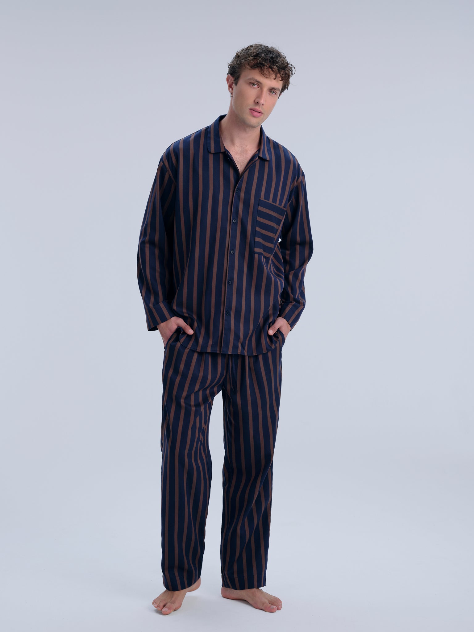 Pyjamaset (Shirt + Pants) - chocolate night stripe