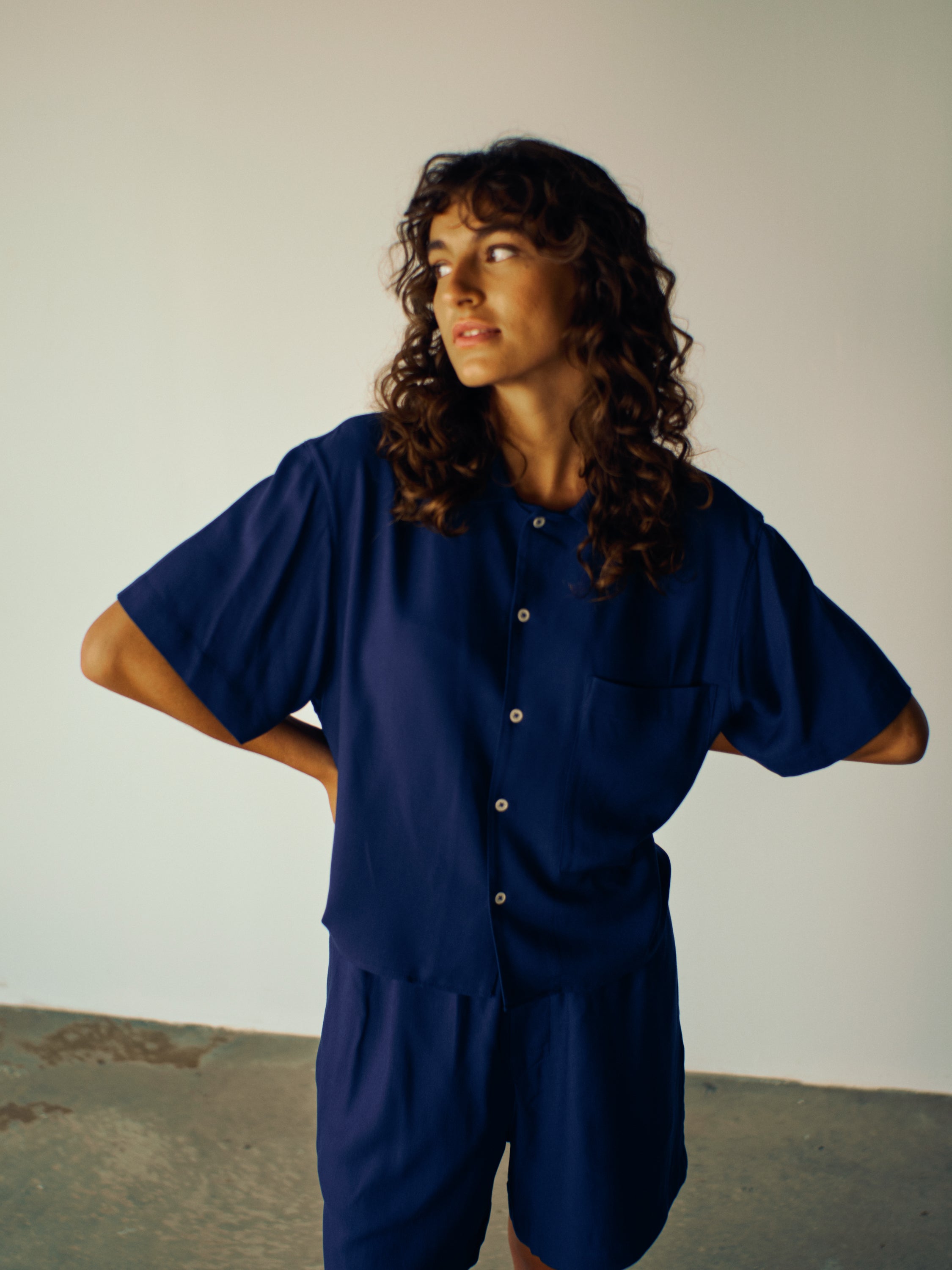 Cropped Shirt - deep sea blue