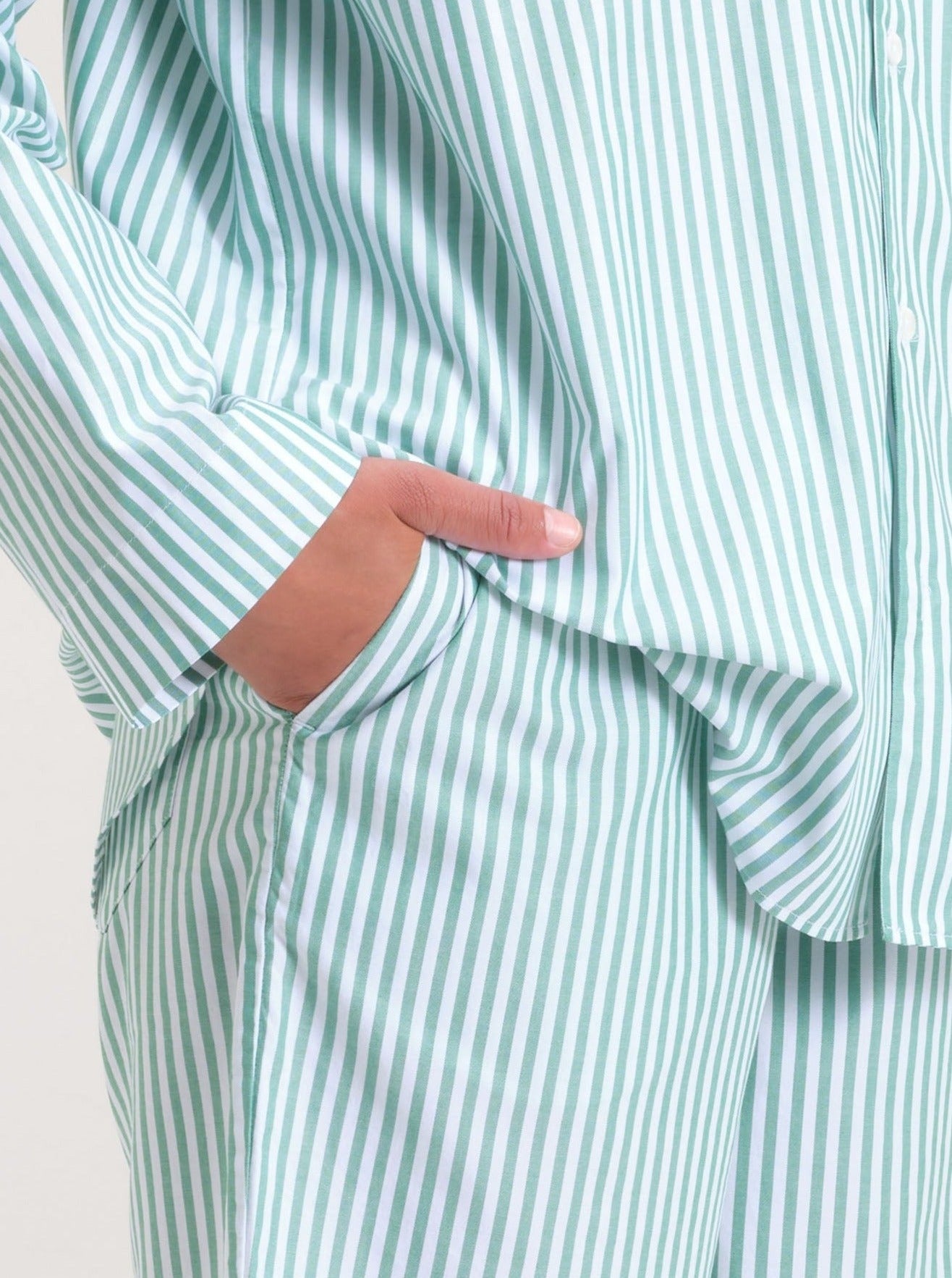 Pyjamaset (Hemd + Shorts) - gratitude green stripe