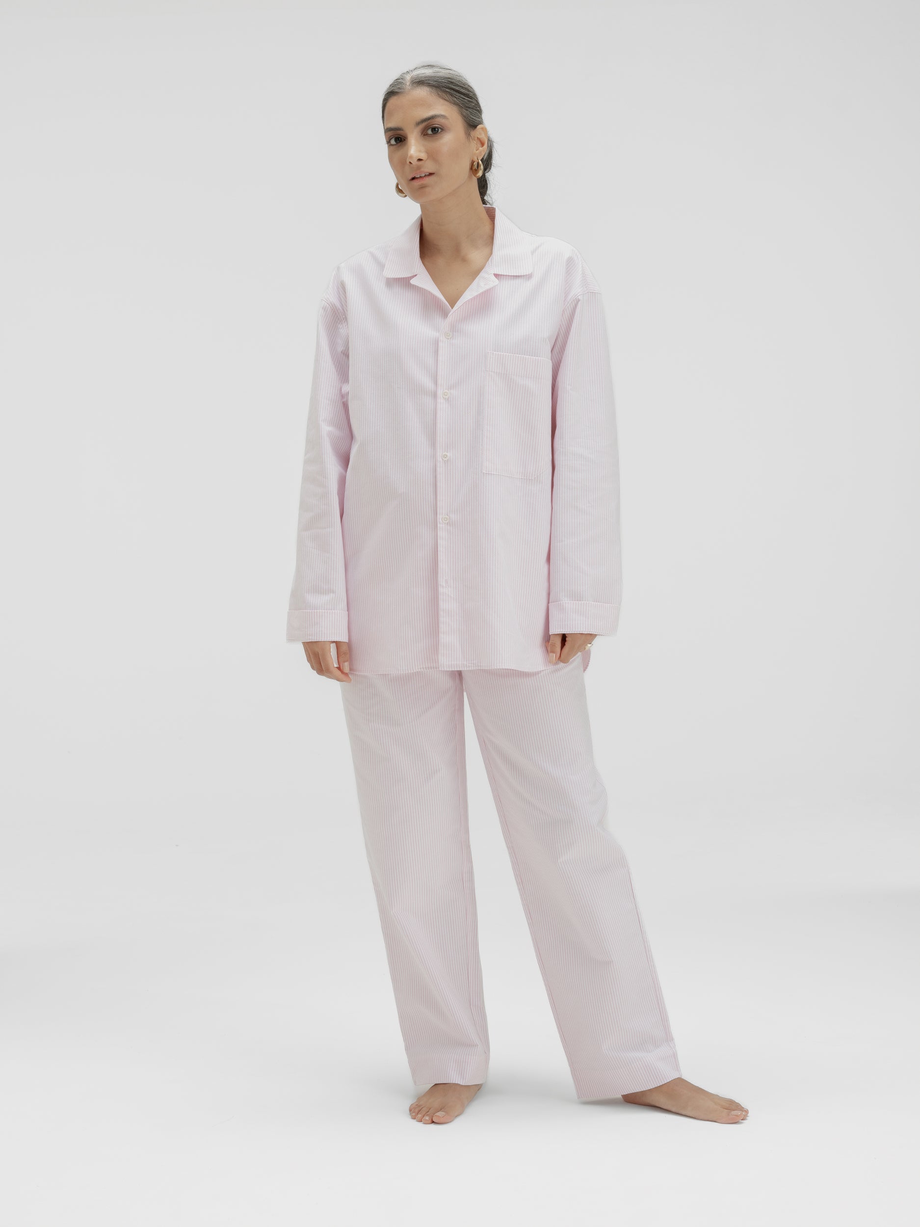 avonte_sustainable_sleepwear_pyjama_rosecloud_stripe_front2_nirenmahajan