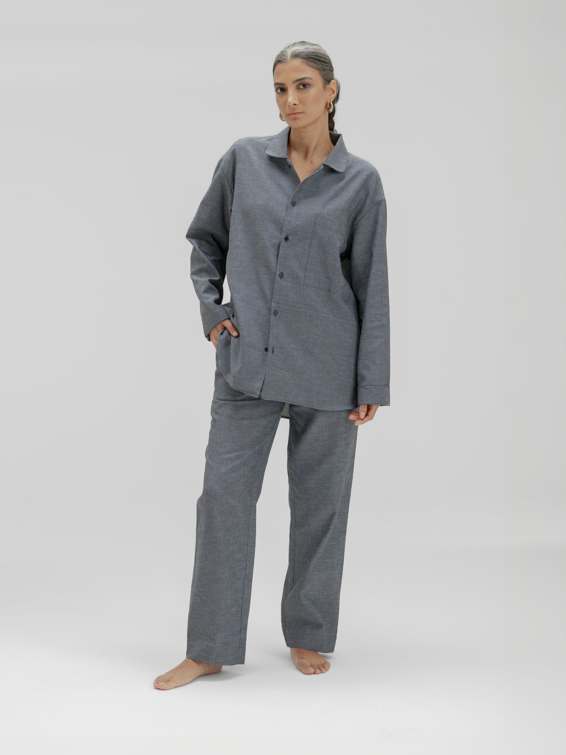 avonte_sustainable_sleepwear_pyjama_structured_blue_w_sode_nirenmahajan_1ecaf769