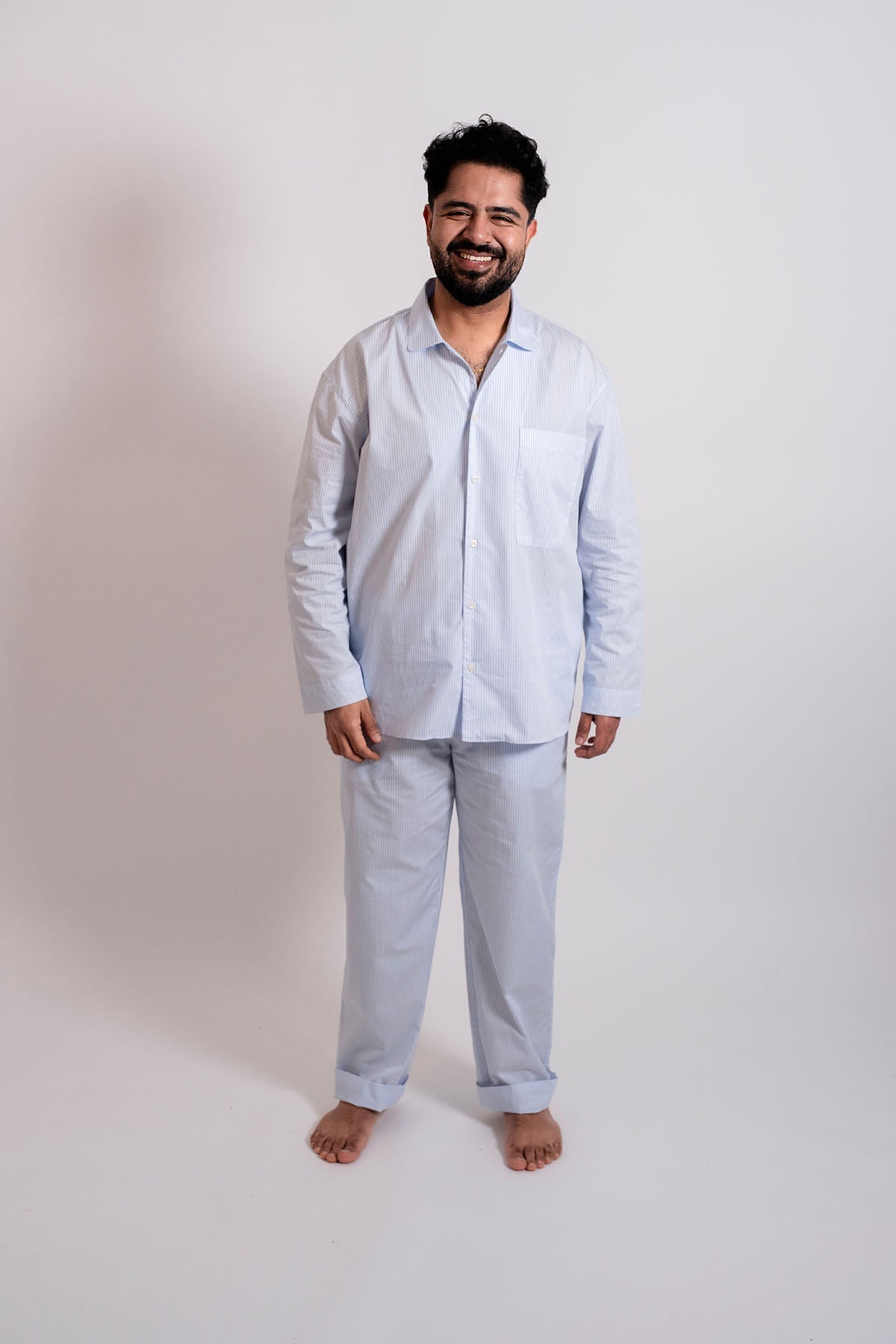 model in sustainable pyjama color brave blue stripe_front view_avonte