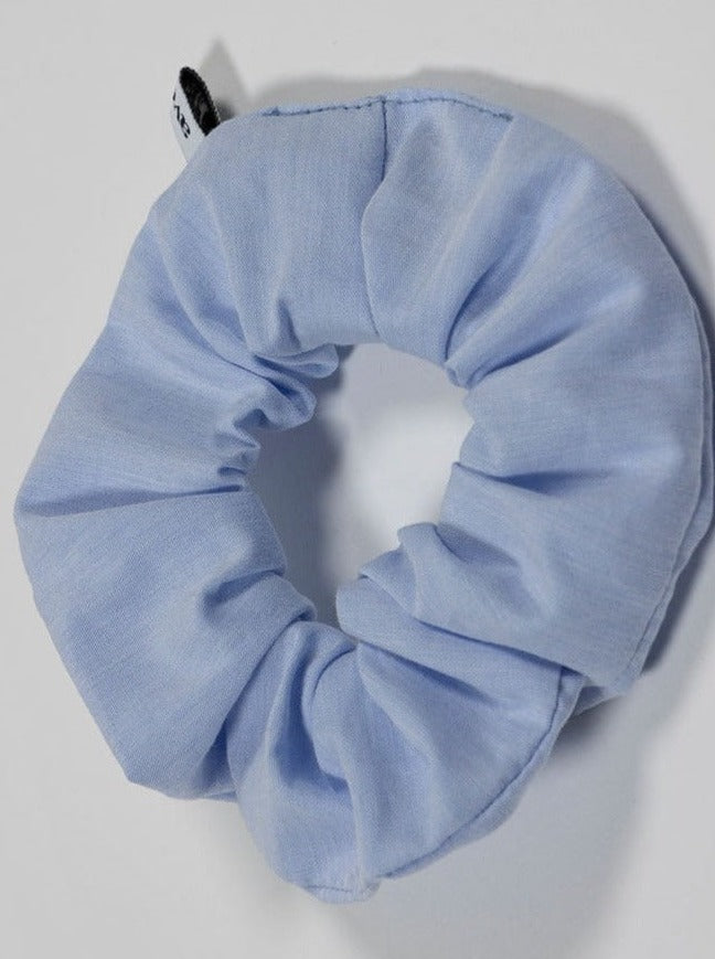 Scrunchie in color breeze blue