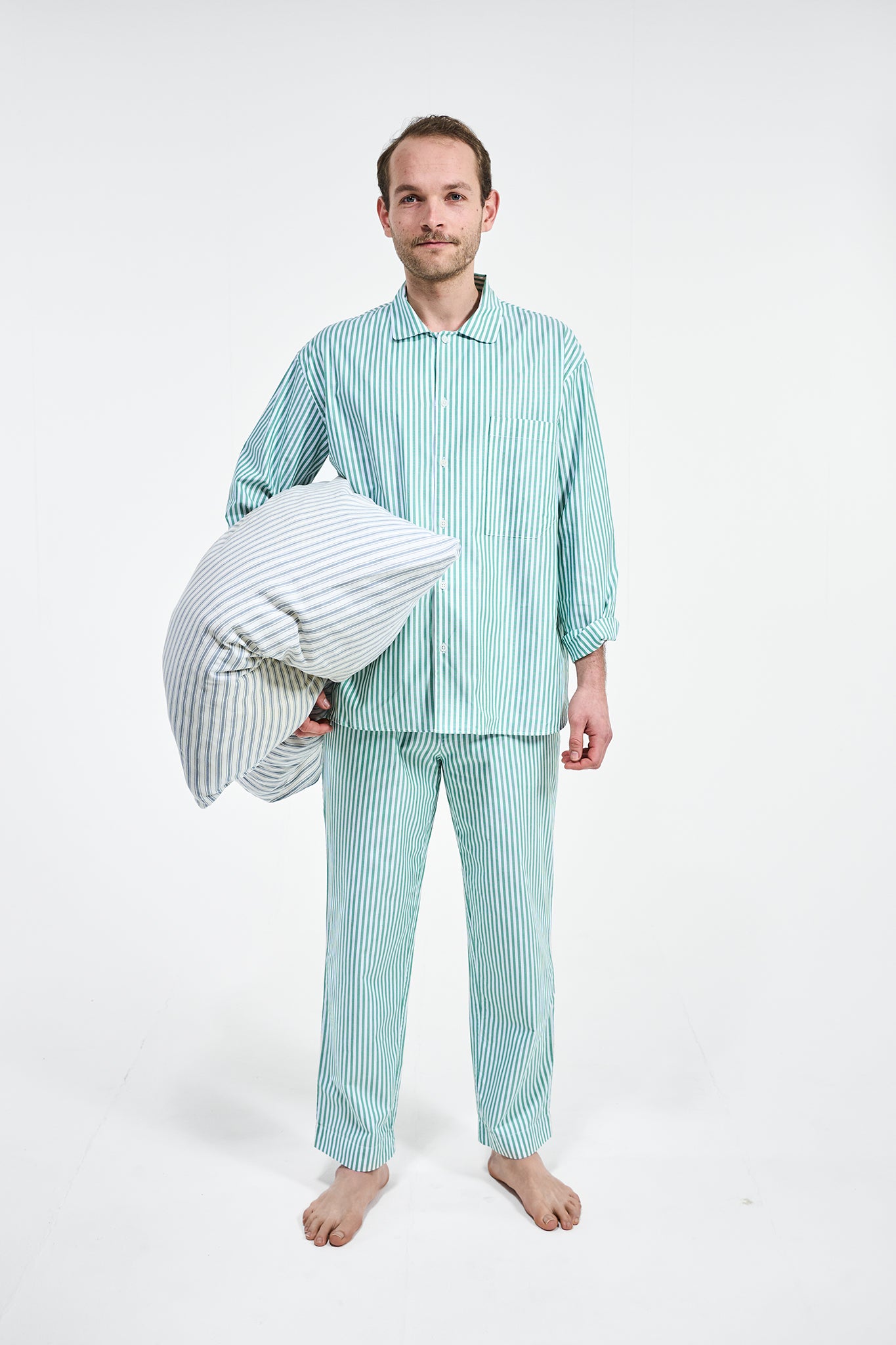 sustainable sleepwear_longpyjama set_gratitude green stripe_front_avonte